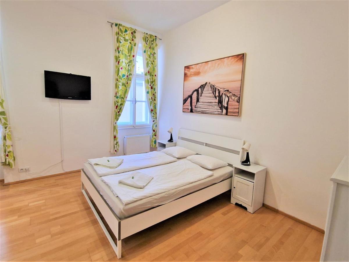 Reznicka Apartments Prague Extérieur photo