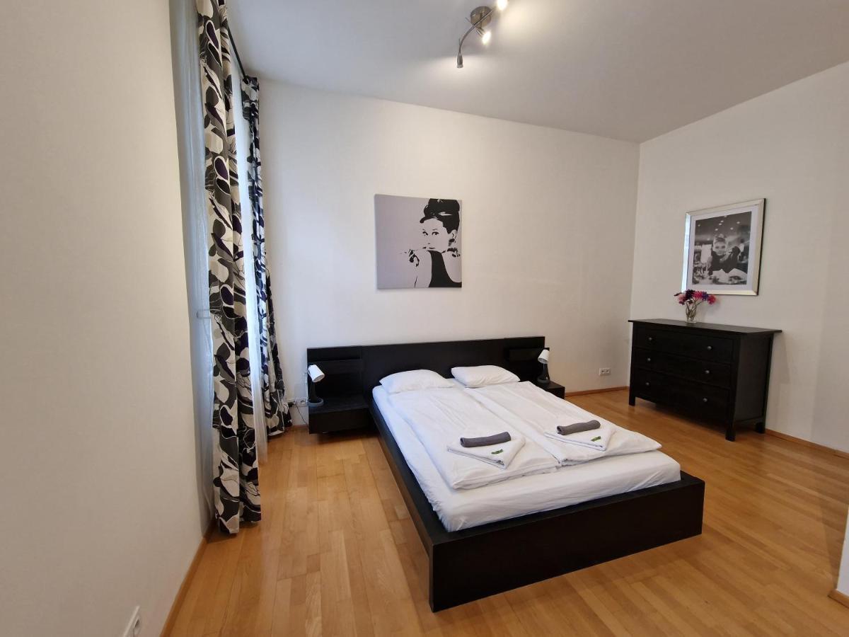Reznicka Apartments Prague Extérieur photo