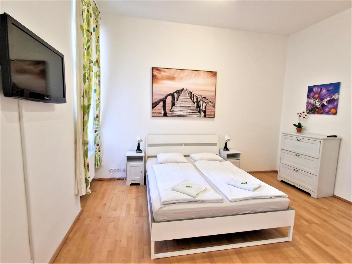 Reznicka Apartments Prague Extérieur photo